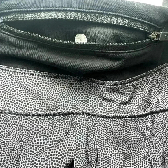 Lululemon Circuit Breaker Skirt II Size 4 TALL - Picture 7 of 16